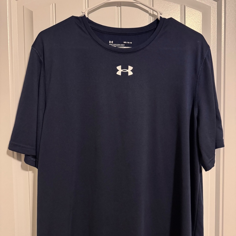 Under Armour Men’s Medium Dark Blue Short Sleeve HeatGear T-Shirt - Picture 2 of 8